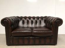 acheter canapé chesterfield cuir marron deux places import direct Angleterre proche Paris